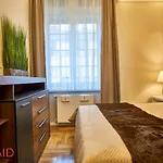 R7 Design - Hostaid Apartament